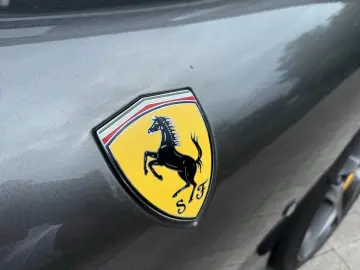 FERRARI Roma JBL SHZ Garantie bis 03.2028 Grigio Silvers