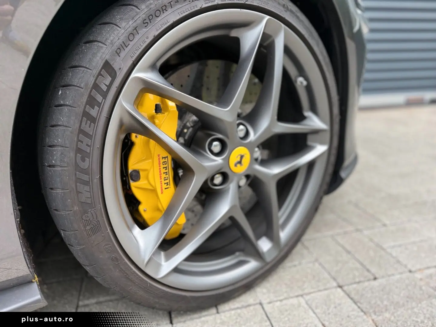 FERRARI Roma JBL SHZ Garantie bis 03.2028 Grigio Silvers