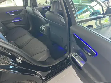 MERCEDES-BENZ C 300 e Avantgarde Totw. Distronic