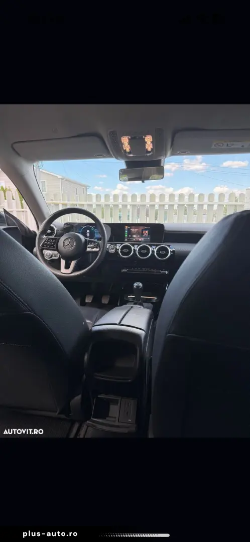 Mercedes-Benz CLA 180