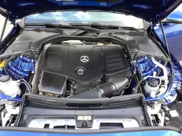 MERCEDES-BENZ C 300 e 4M AMG DIGITAL PANO DISTRONIC