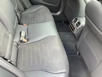 MERCEDES-BENZ C 300 e 4M AMG DIGITAL PANO DISTRONIC
