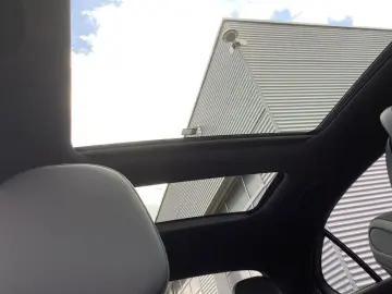 MERCEDES-BENZ C 300 e 4M AMG DIGITAL PANO DISTRONIC