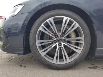 AUDI A8 Lang S line 60 TFSI e NP161 Allradlenk Pano B