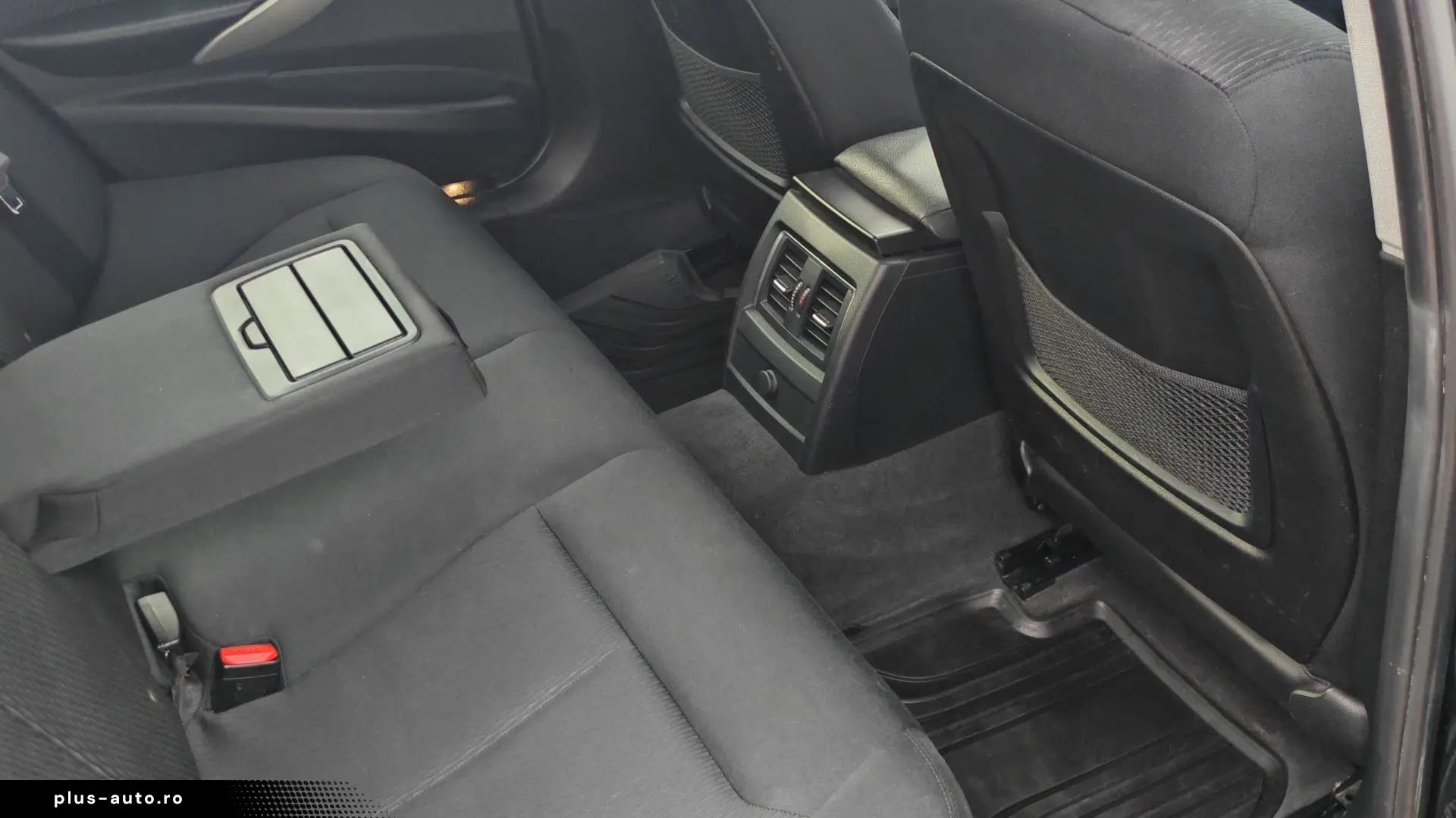 BMW 318d 150cp  10.2015  Automat  Înmatriculat   Proprietar
