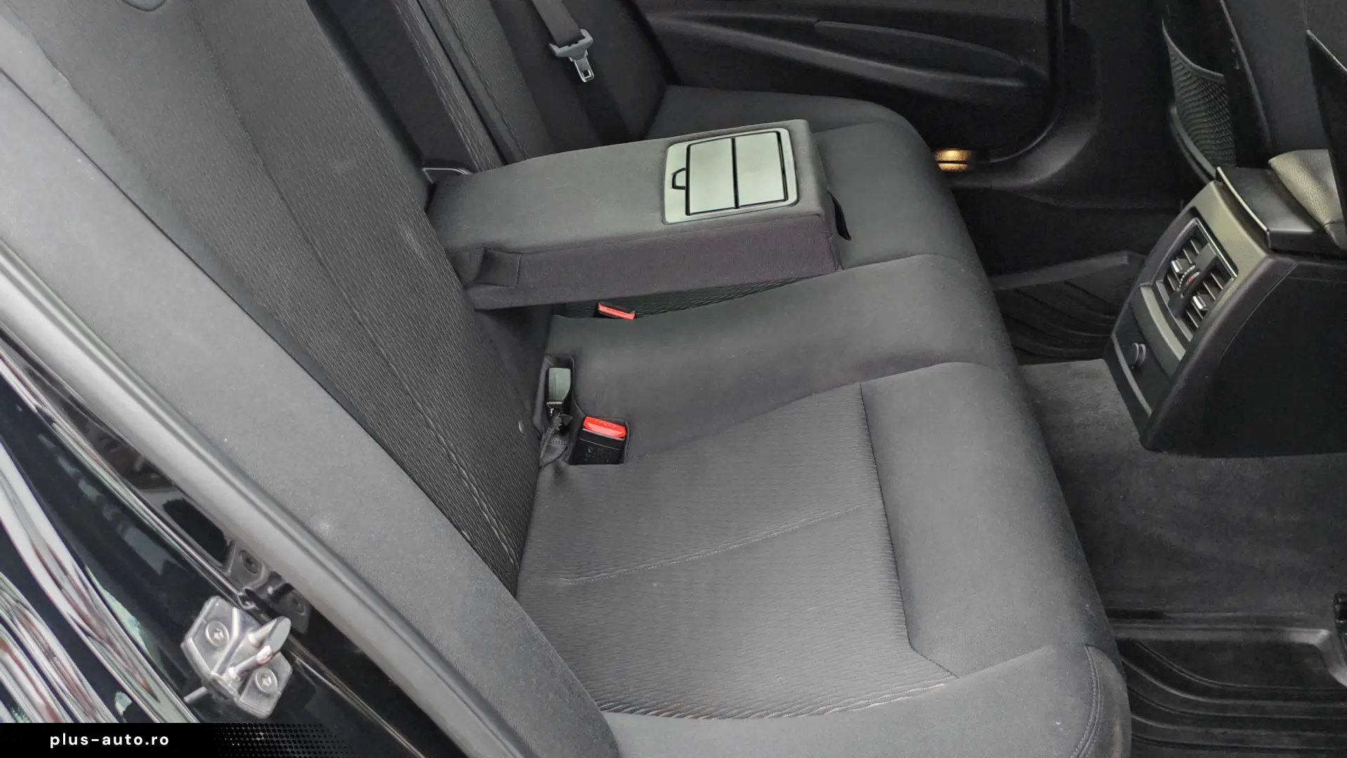 BMW 318d 150cp  10.2015  Automat  Înmatriculat   Proprietar