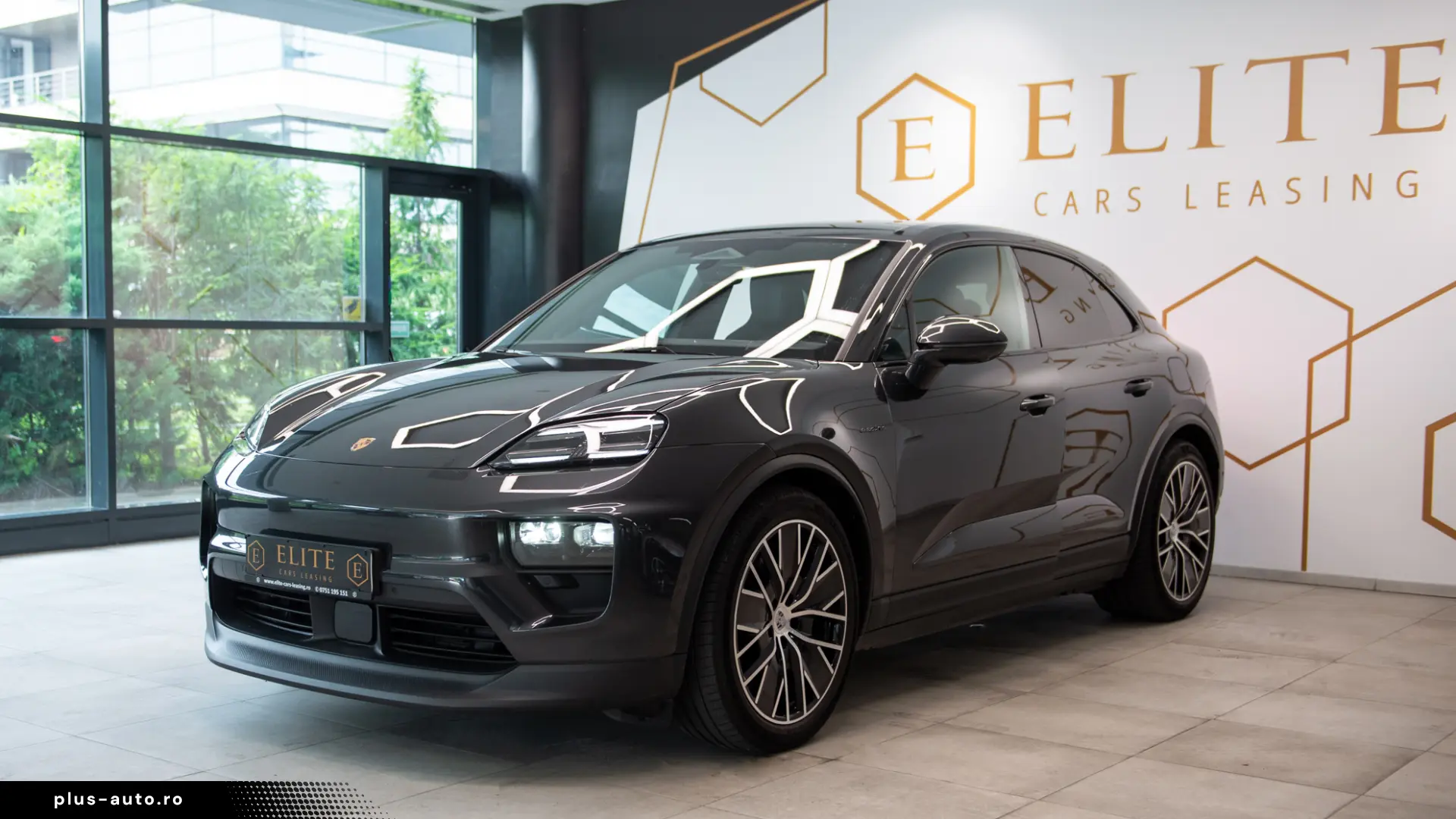 Porsche Macan Electric 4S