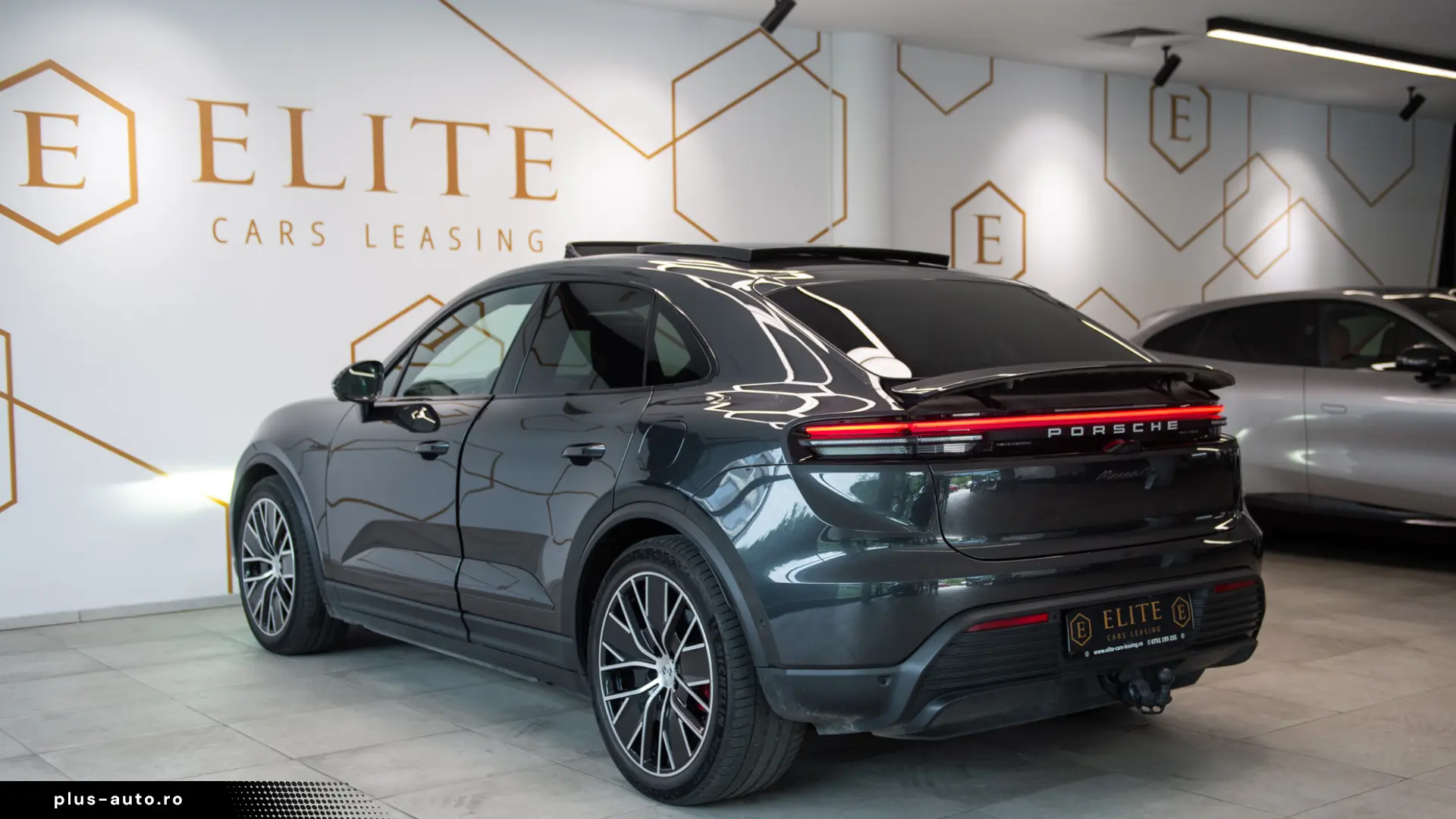 Porsche Macan Electric 4S