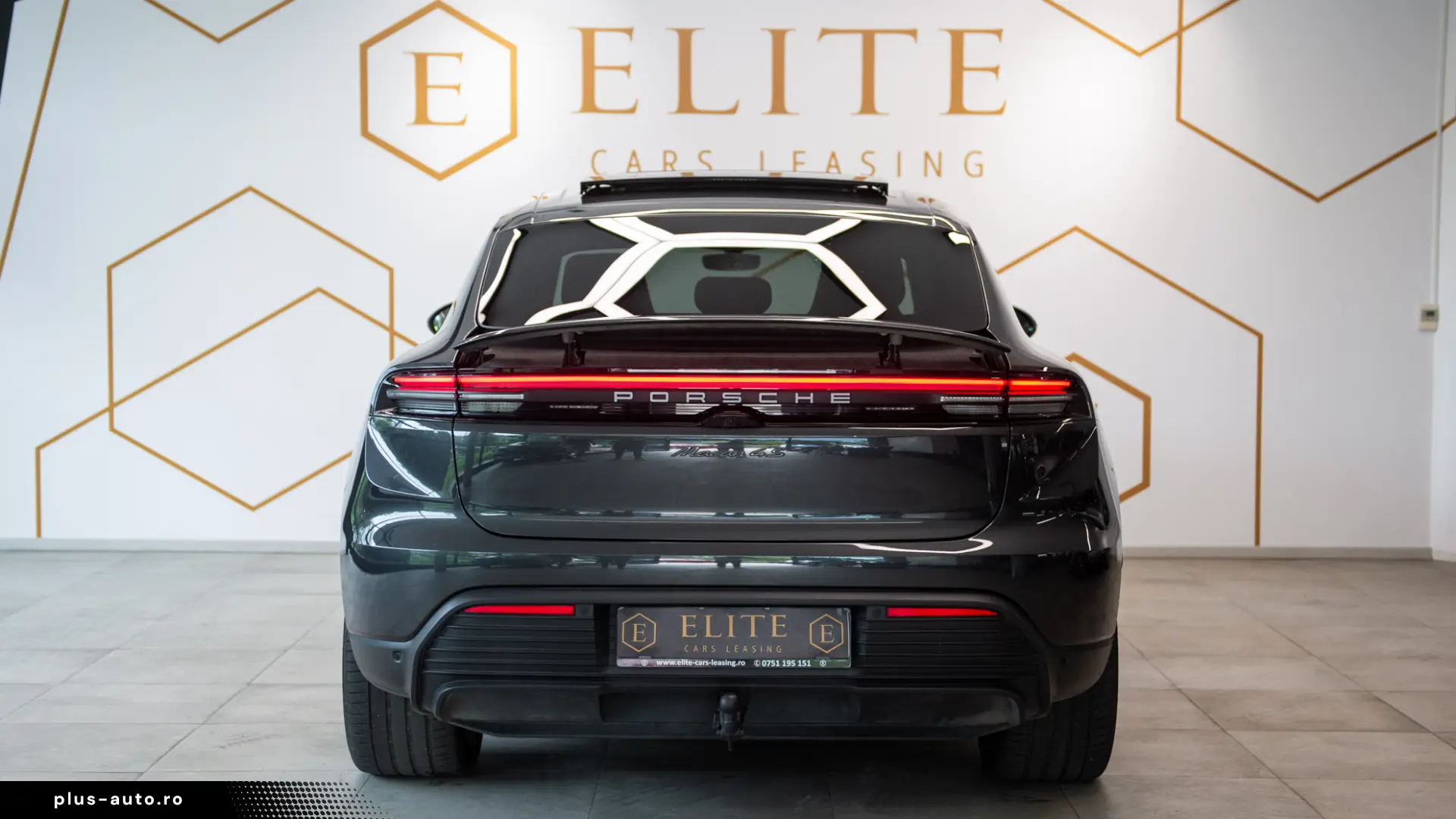 Porsche Macan Electric 4S