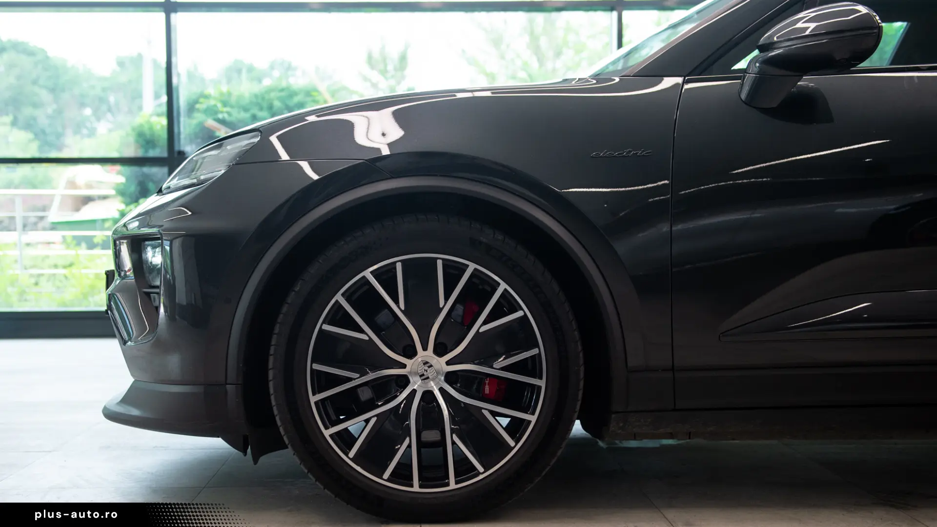 Porsche Macan Electric 4S