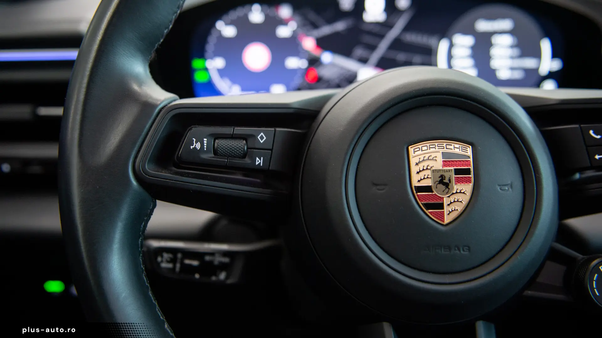 Porsche Macan Electric 4S