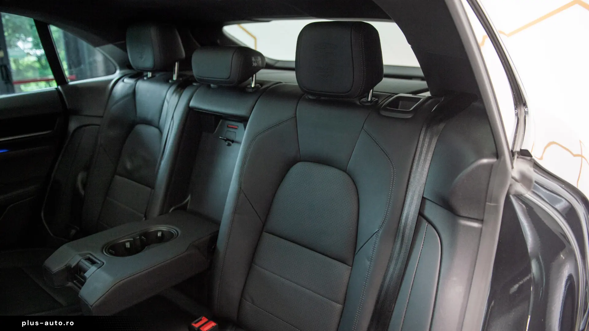 Porsche Macan Electric 4S