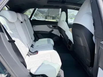 Audi RSQ8 Performance- B&O 3D- Matrix- Carbon