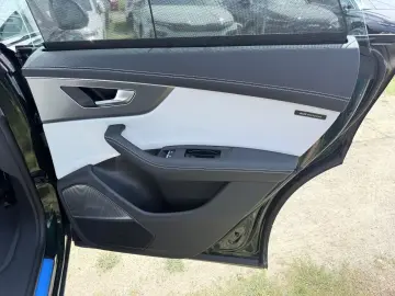 Audi RSQ8 Performance- B&O 3D- Matrix- Carbon