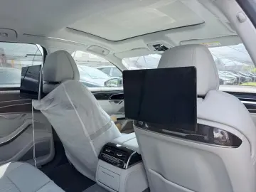 Audi A8 60 TFSI e quattro-Matrix-Carbon-B&O3D-HUD-360