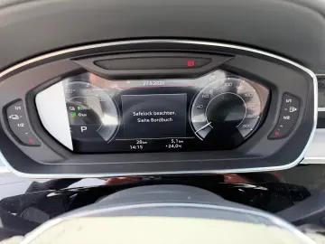 Audi A8 60 TFSI e quattro-Matrix-Carbon-B&O3D-HUD-360