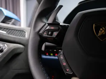 Lamborghini Huracán Tecnica   Blu Mehit   Full PPF   Lift