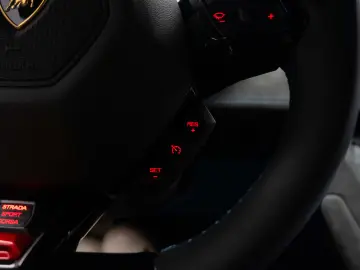 Lamborghini Huracán Tecnica   Blu Mehit   Full PPF   Lift