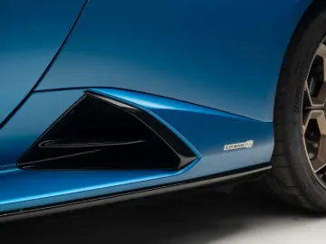 Lamborghini Huracán Tecnica   Blu Mehit   Full PPF   Lift