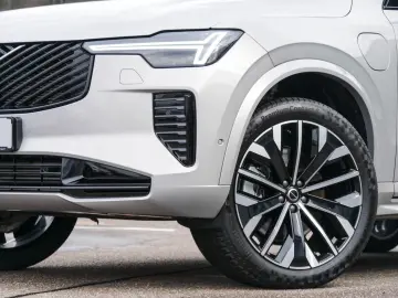 VOLVO XC90 T8 Plus Dark Reskin  Pano 360 Memory