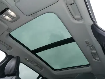 VOLVO XC90 T8 Plus Dark Reskin  Pano 360 Memory