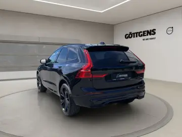VOLVO XC60 B5 Ultra Black Edition AWD AHK PANO 360