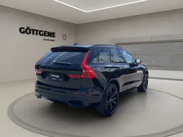 VOLVO XC60 B5 Ultra Black Edition AWD AHK PANO 360