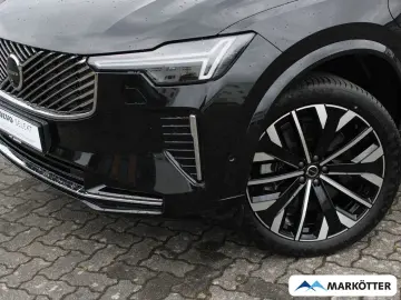 VOLVO XC90 T8 AWD Plus 7Sitze 360Grad PANO AHK SHZ LHZ