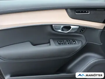 VOLVO XC90 T8 AWD Plus 7Sitze 360Grad PANO AHK SHZ LHZ