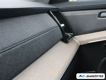 VOLVO XC90 T8 AWD Plus 7Sitze 360Grad PANO AHK SHZ LHZ