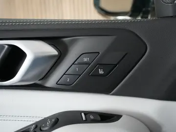 BMW X5 xDrive50e  BTW-auto M-sport individual panora