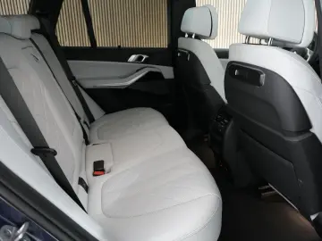 BMW X5 xDrive50e  BTW-auto M-sport individual panora