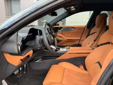 2026 Ferrari Purosangue Pachet Carbon - LIVRARE RAPIDA!