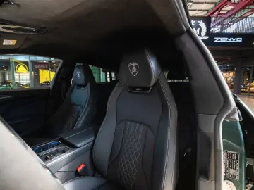 LAMBORGHINI Urus ABT SE ABT Aerodynamikpaket 910 PS MwSt