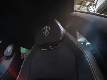 LAMBORGHINI Urus ABT SE ABT Aerodynamikpaket 910 PS MwSt
