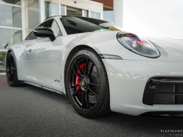 PORSCHE 911 992 Carrera 4 GTS 2024   Carbon   SPEC!