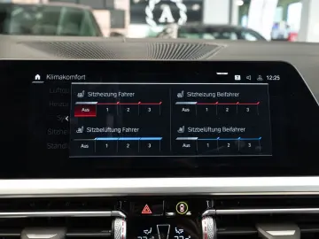 BMW M4 Competition Coupe xDrive CARBON HEAD-UP H&K