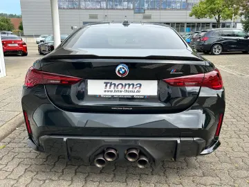 BMW M4 Coupe xDrive Competition  M Performance Parts