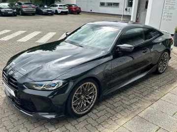 BMW M4 Coupe xDrive Competition  M Performance Parts