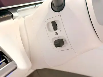 MERCEDES-BENZ S 680 MAYBACH Zweifarbenlackierung First Class