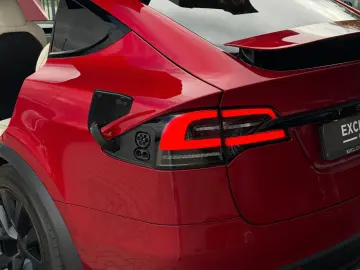 TESLA MODEL X PLAID HW4    6 LOCURI - LIVRARE RAPIDA!