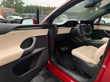 TESLA MODEL X PLAID HW4    6 LOCURI - LIVRARE RAPIDA!