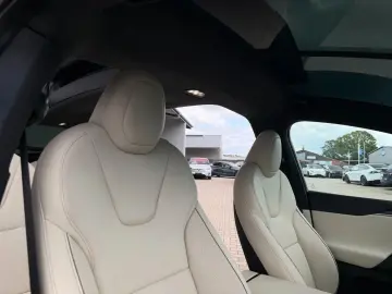 TESLA MODEL X PLAID HW4    6 LOCURI - LIVRARE RAPIDA!