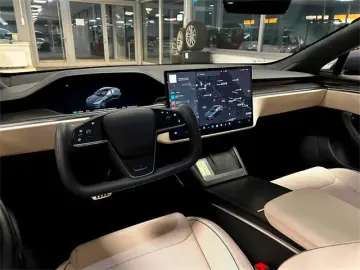 TESLA Model S Plaid 100 KWH - LIVRARE RAPIDA!