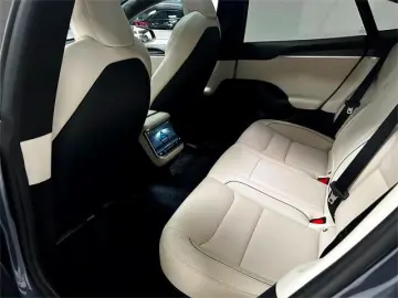 TESLA Model S Plaid 100 KWH - LIVRARE RAPIDA!
