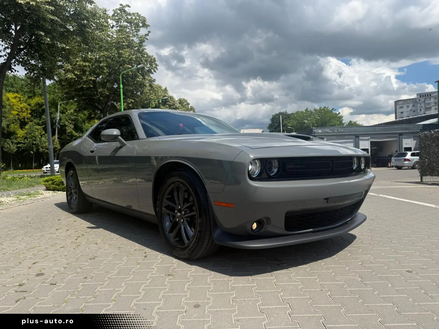 Dodge Challenger