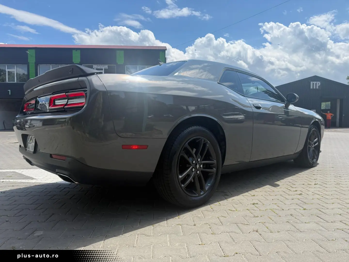 Dodge Challenger