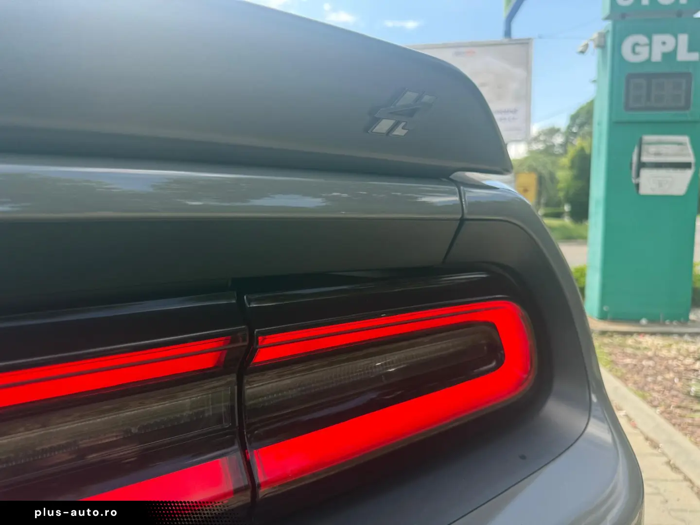 Dodge Challenger