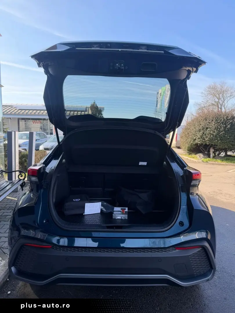 Toyota C-HR MY25 2.0 HEV 180 CP 4x2 CVT Dynamic