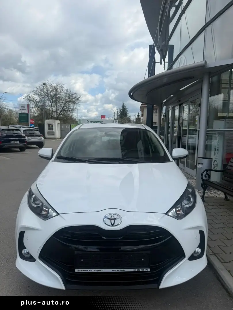 Toyota Yaris 5usi hatchback 1.5 Hybrid Active HYB Auto